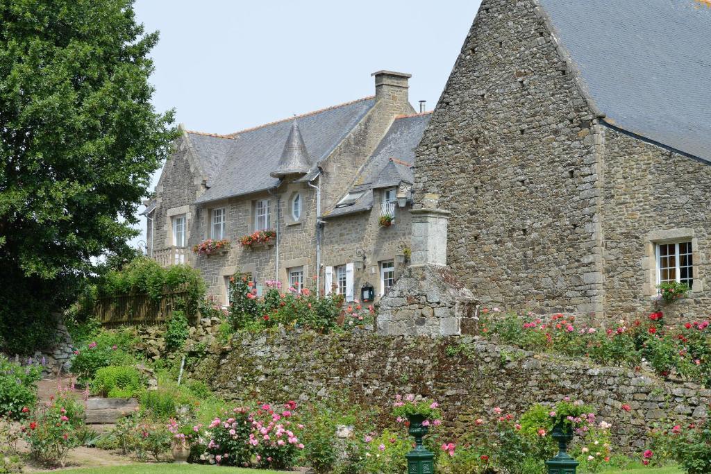 Hostellerie De La Motte Jean Saint-Coulomb Exterior photo